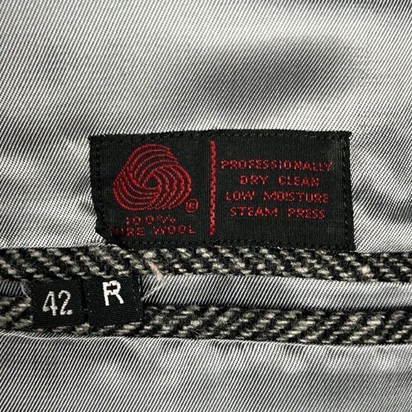 Christopher Brooks Gray Wool Two-Button Single Vent Herringbone Sport Coat 42R - Picture 13 of 15